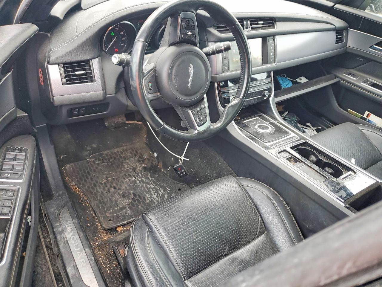 2016 JAGUAR XF