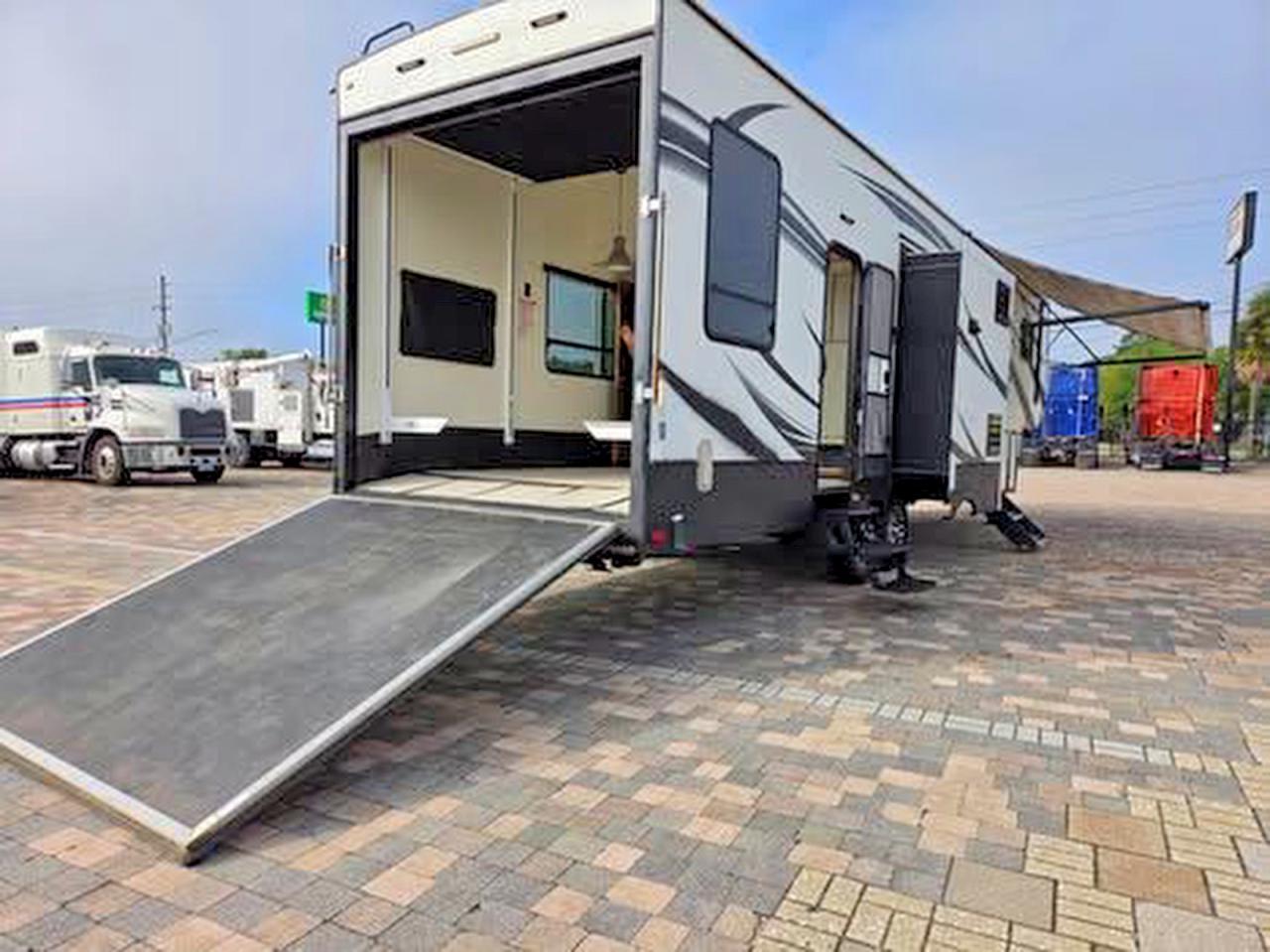 2014 KEYSTONE Stb-36