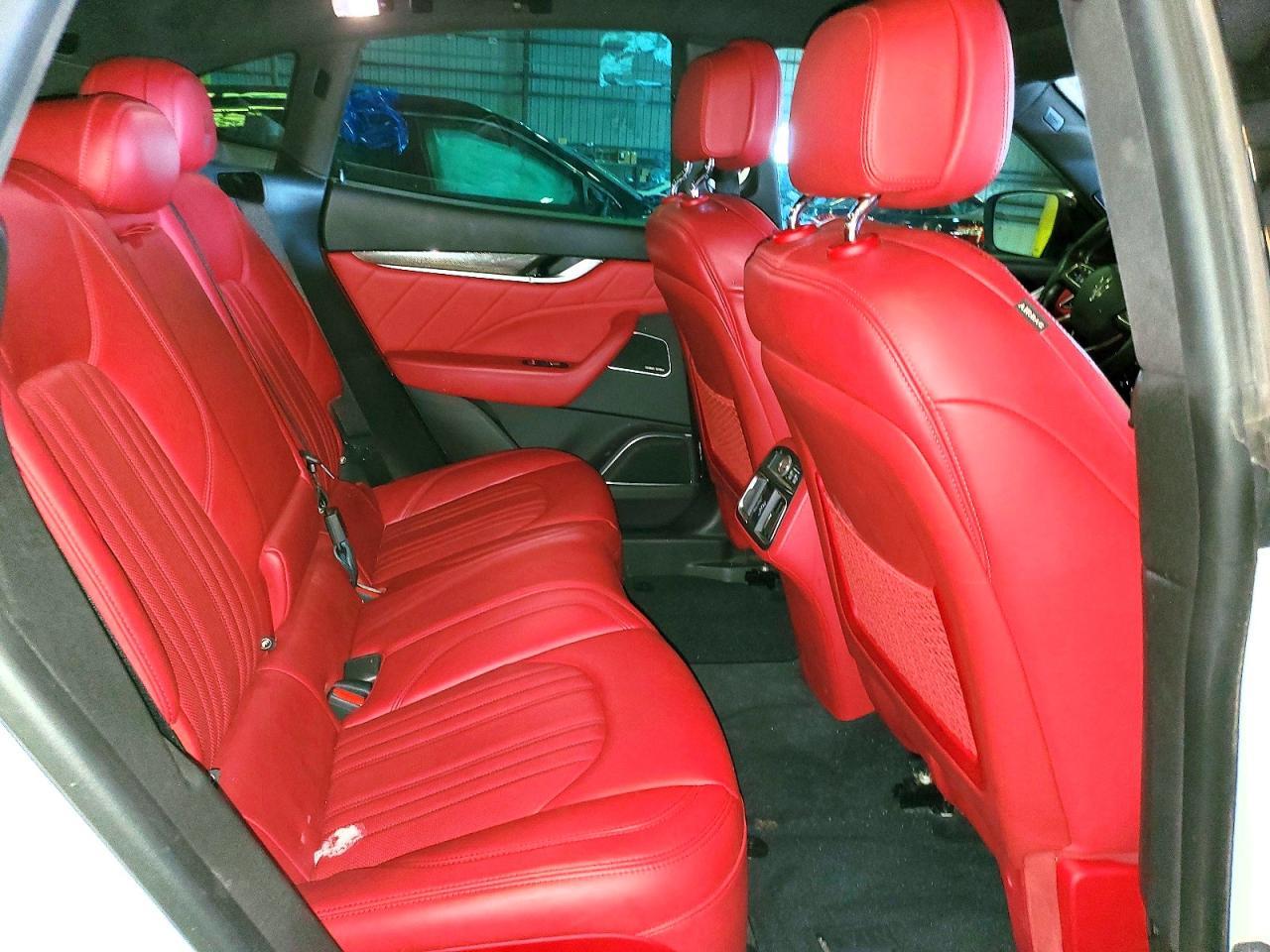 2022 MASERATI Levante