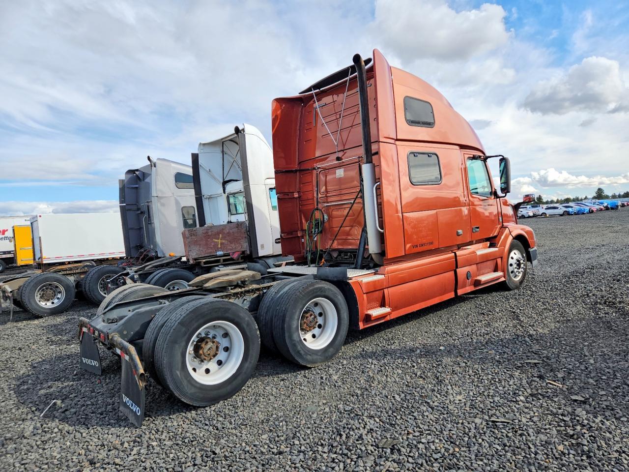 2016 VOLVO VNL