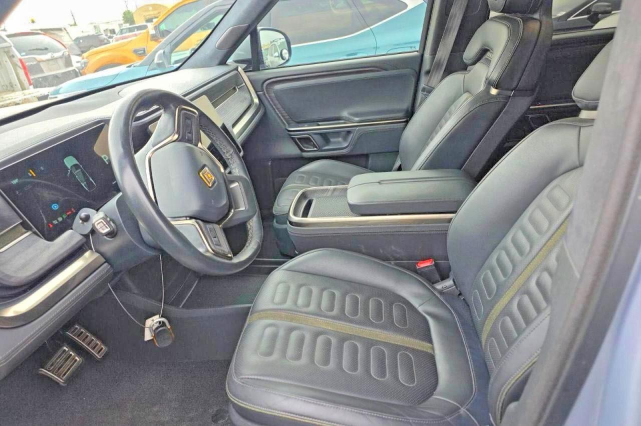 2023 RIVIAN R1s