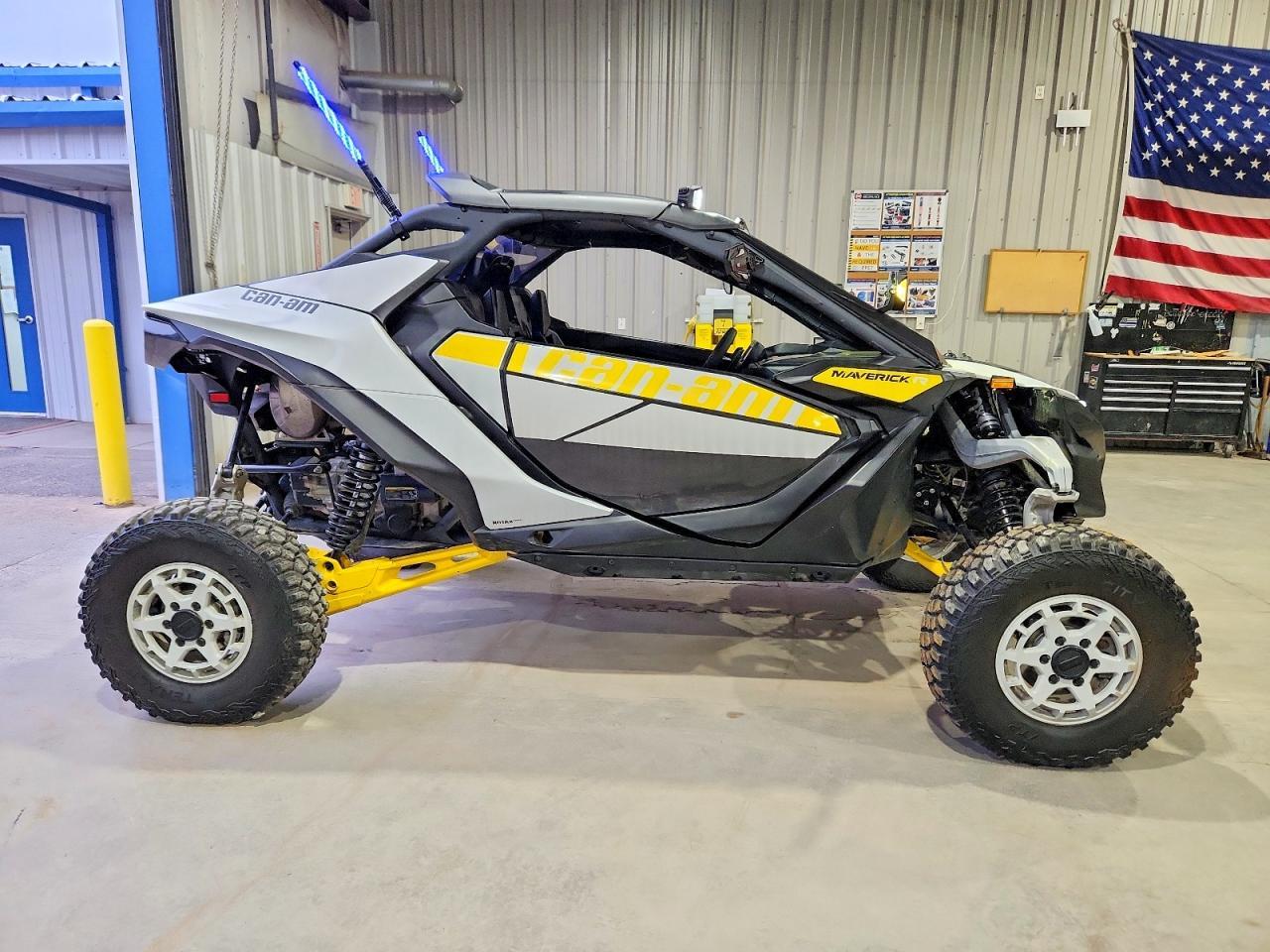 2024 CAN-AM Maverick