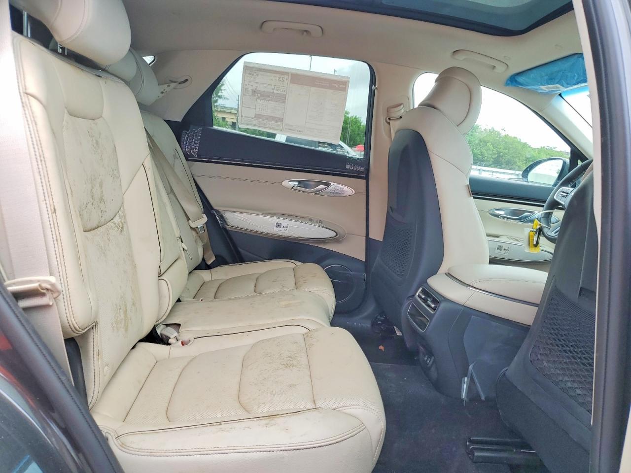 2026 GENESIS GV70
