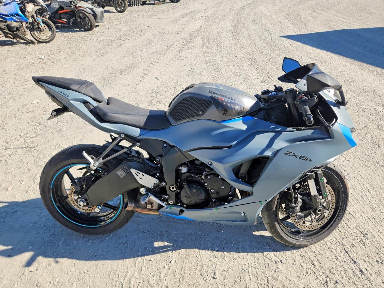 2025 KAWASAKI Zx636