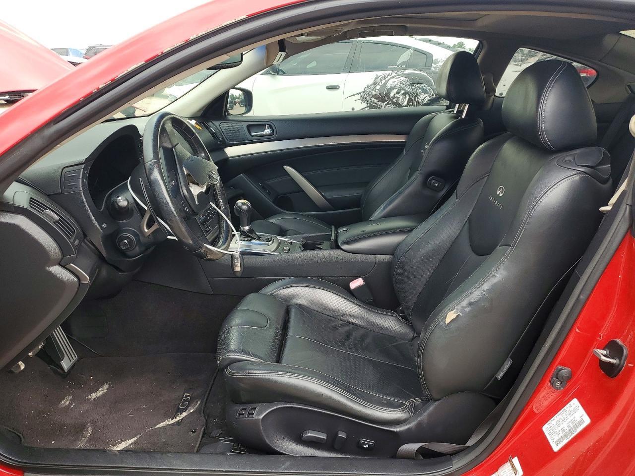 2012 INFINITI G37