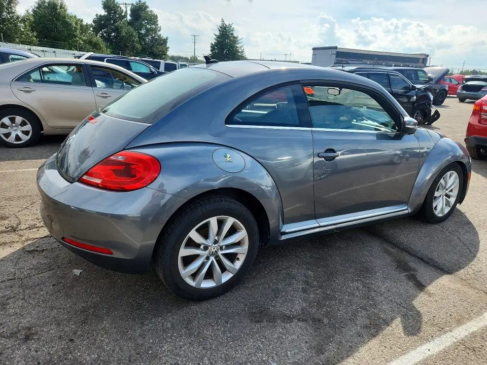 2014 VOLKSWAGEN Beetle