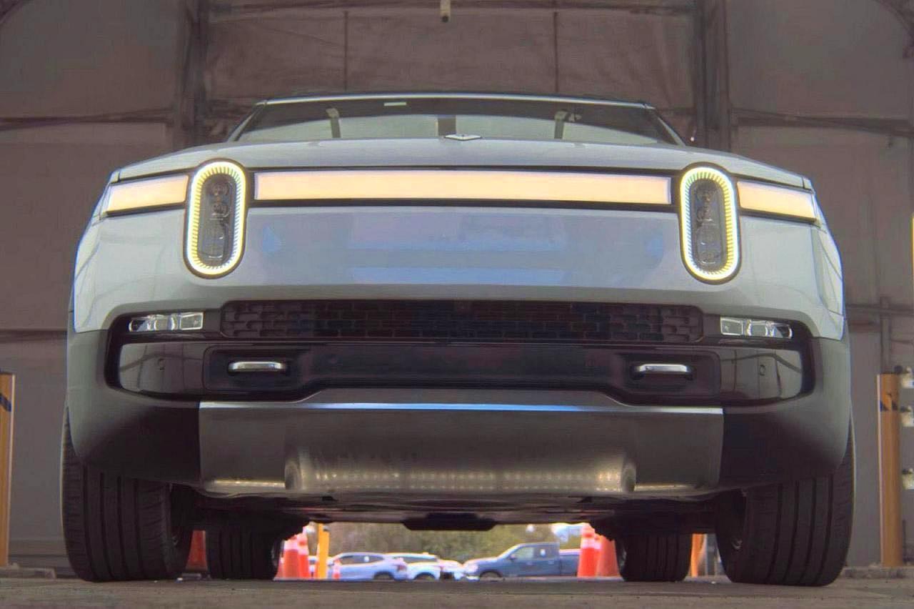 2023 RIVIAN R1s