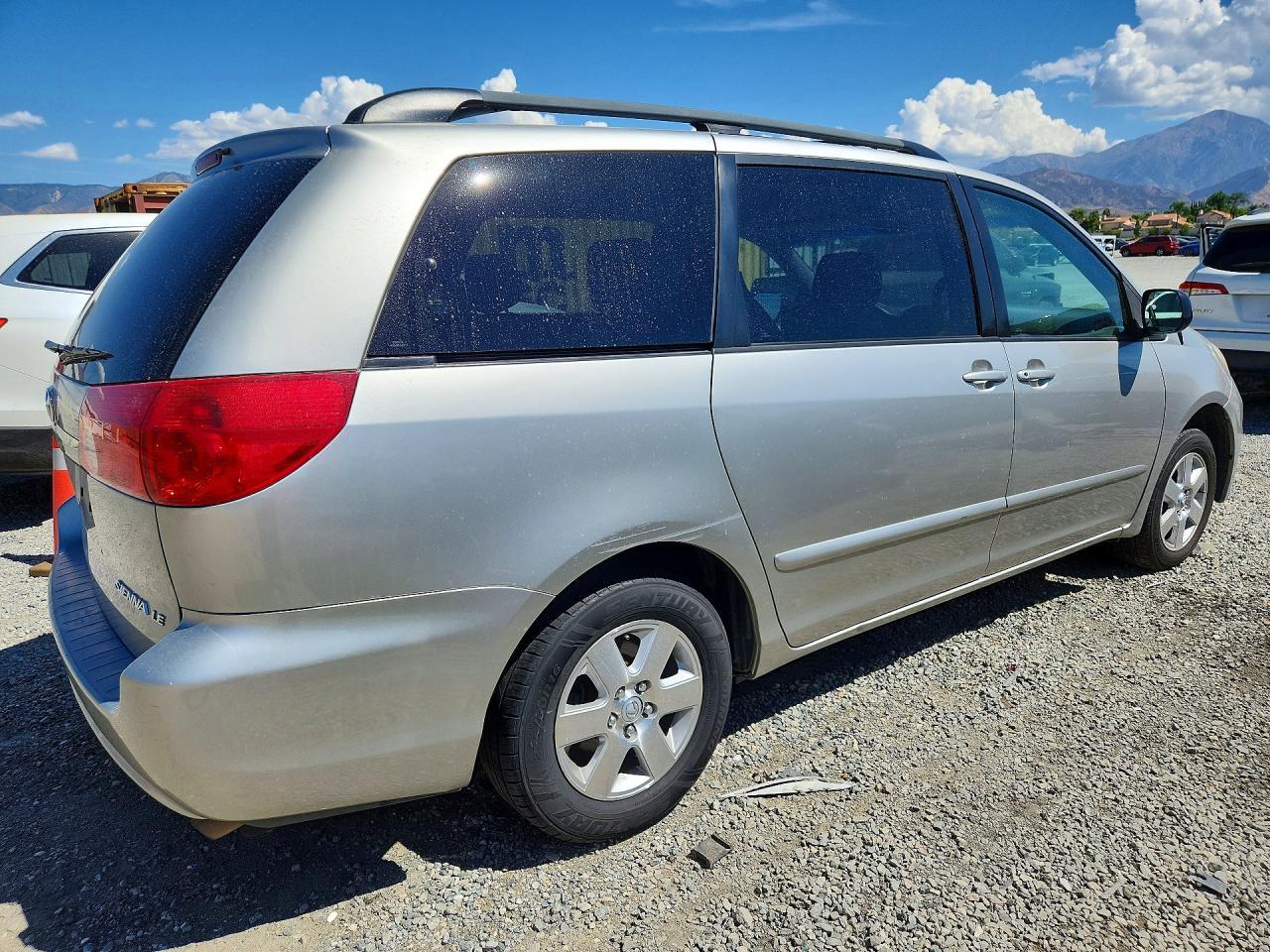 2006 TOYOTA SIENNA