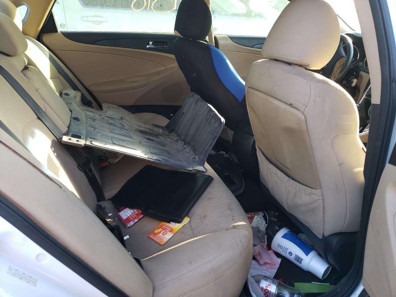 2011 HYUNDAI SONATA