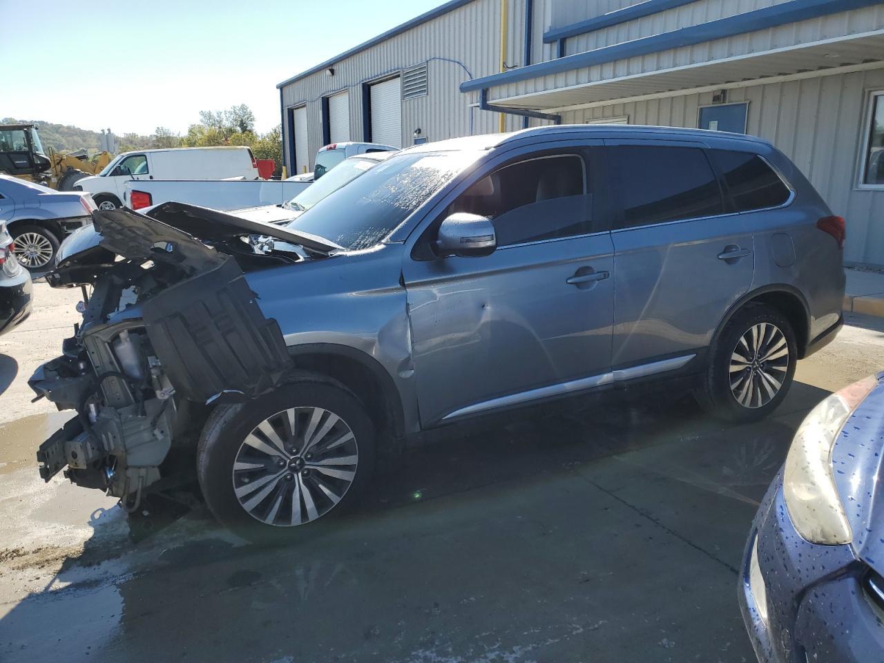 2020 MITSUBISHI outlander