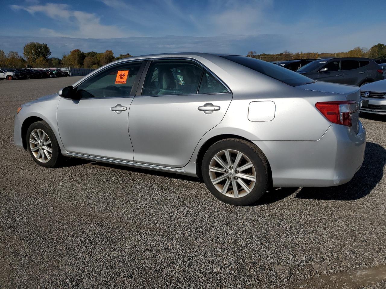 2014 TOYOTA CAMRY