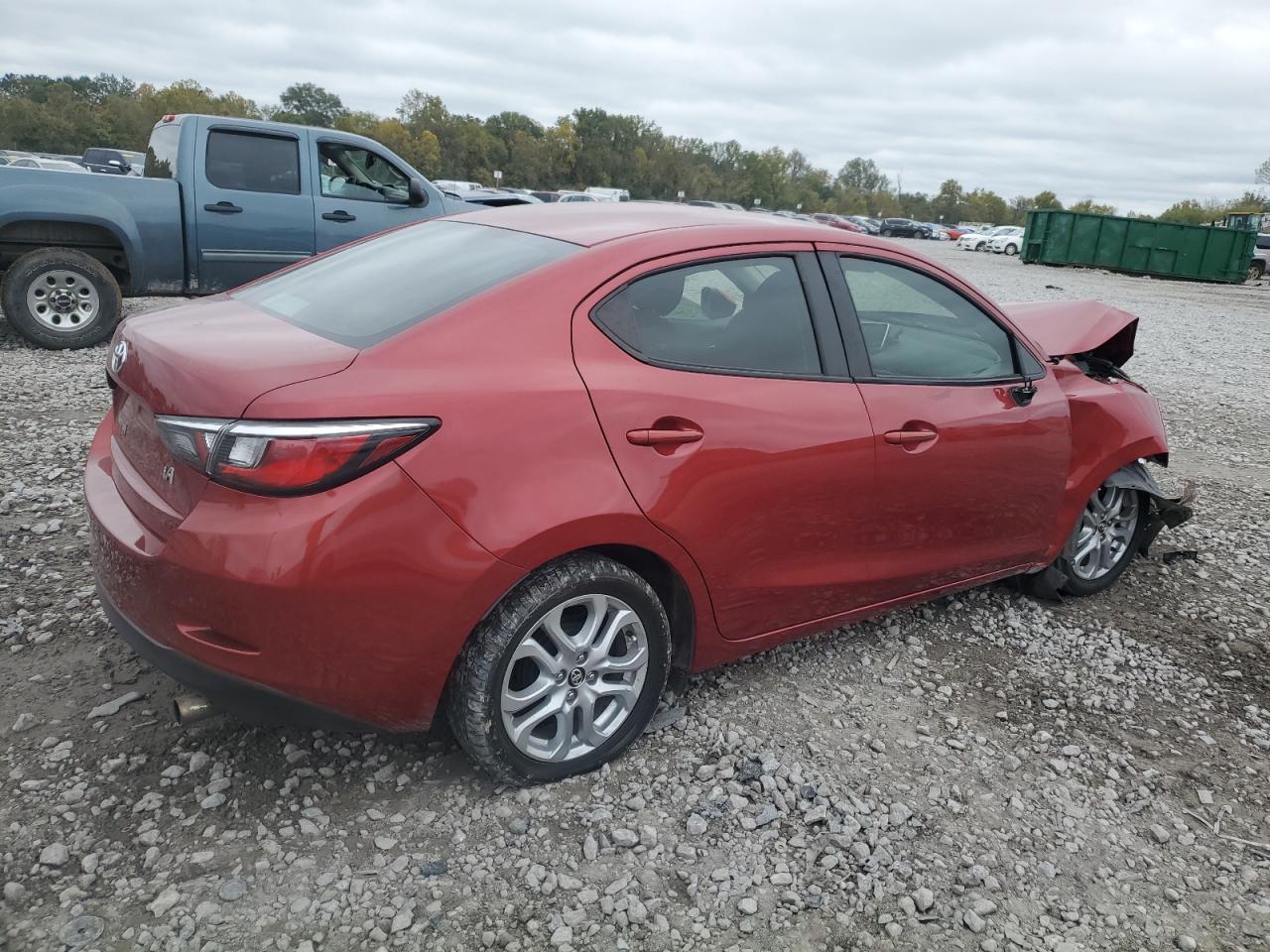 2017 TOYOTA YARIS