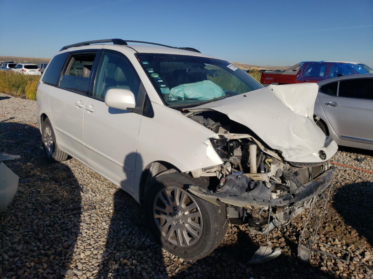 2009 TOYOTA SIENNA