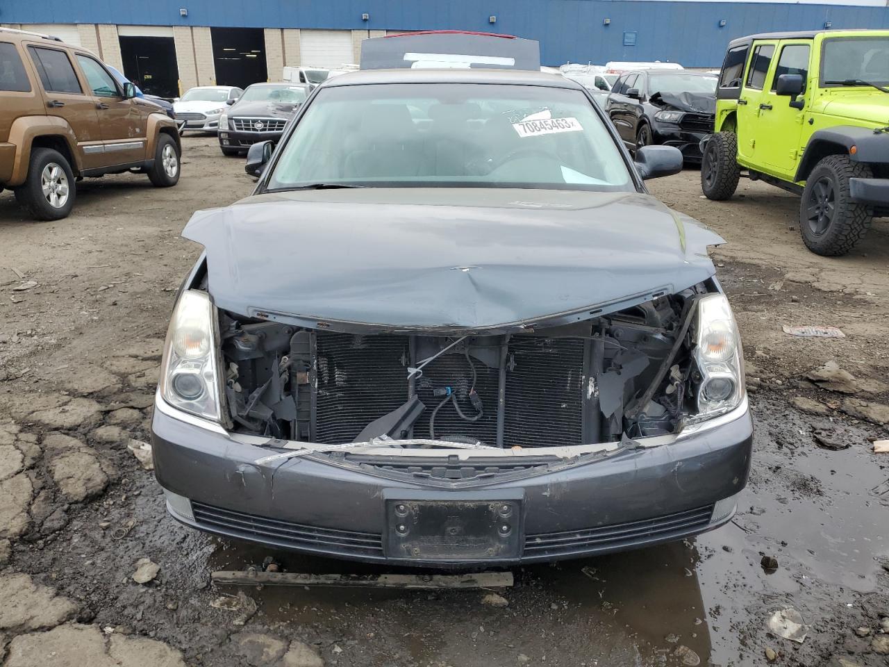 2011 CADILLAC DTS
