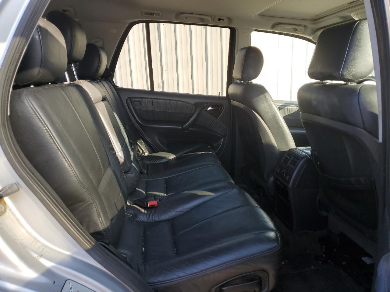 2004 MERCEDES-BENZ ML-Class