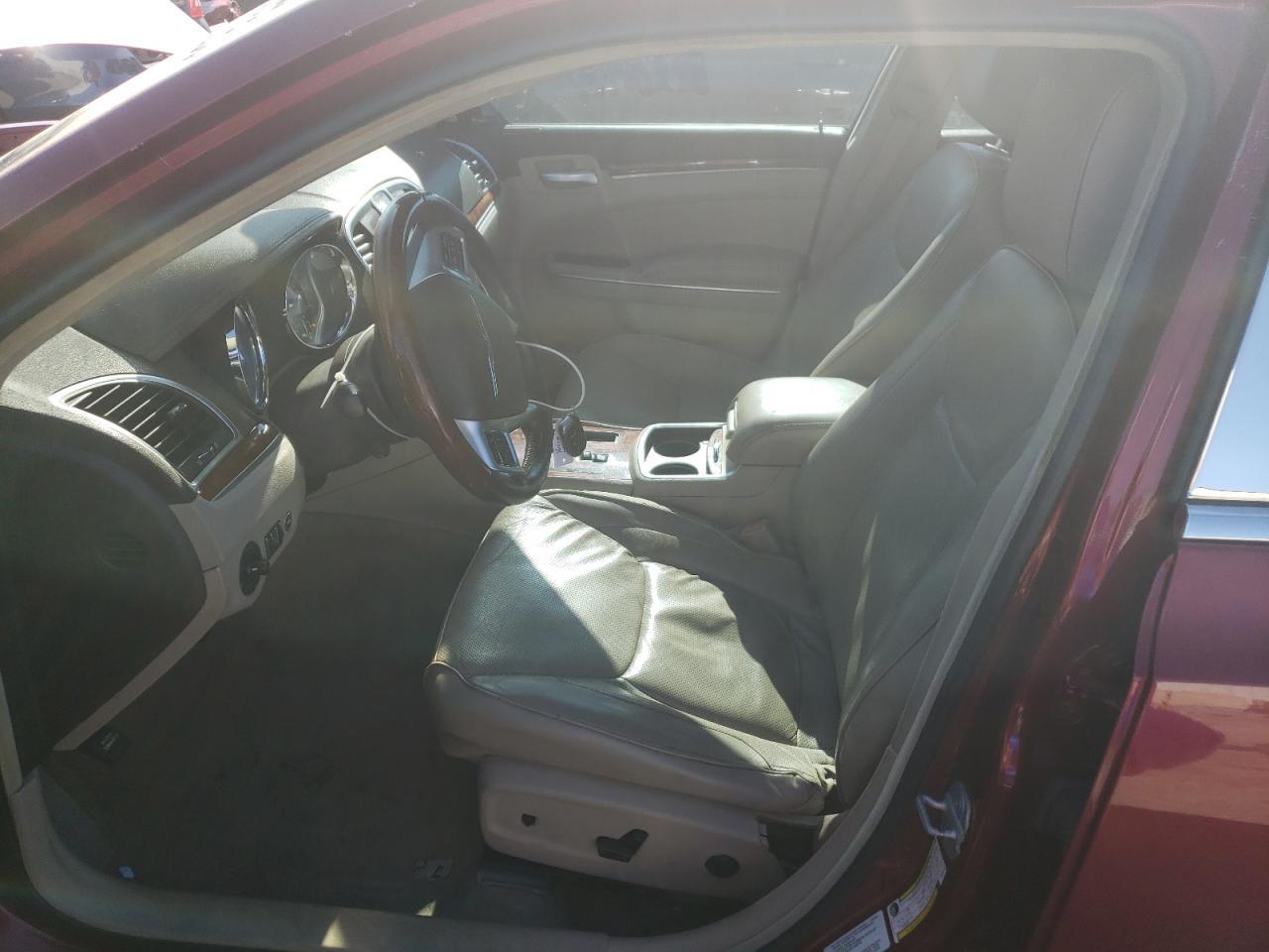 2011 CHRYSLER 300