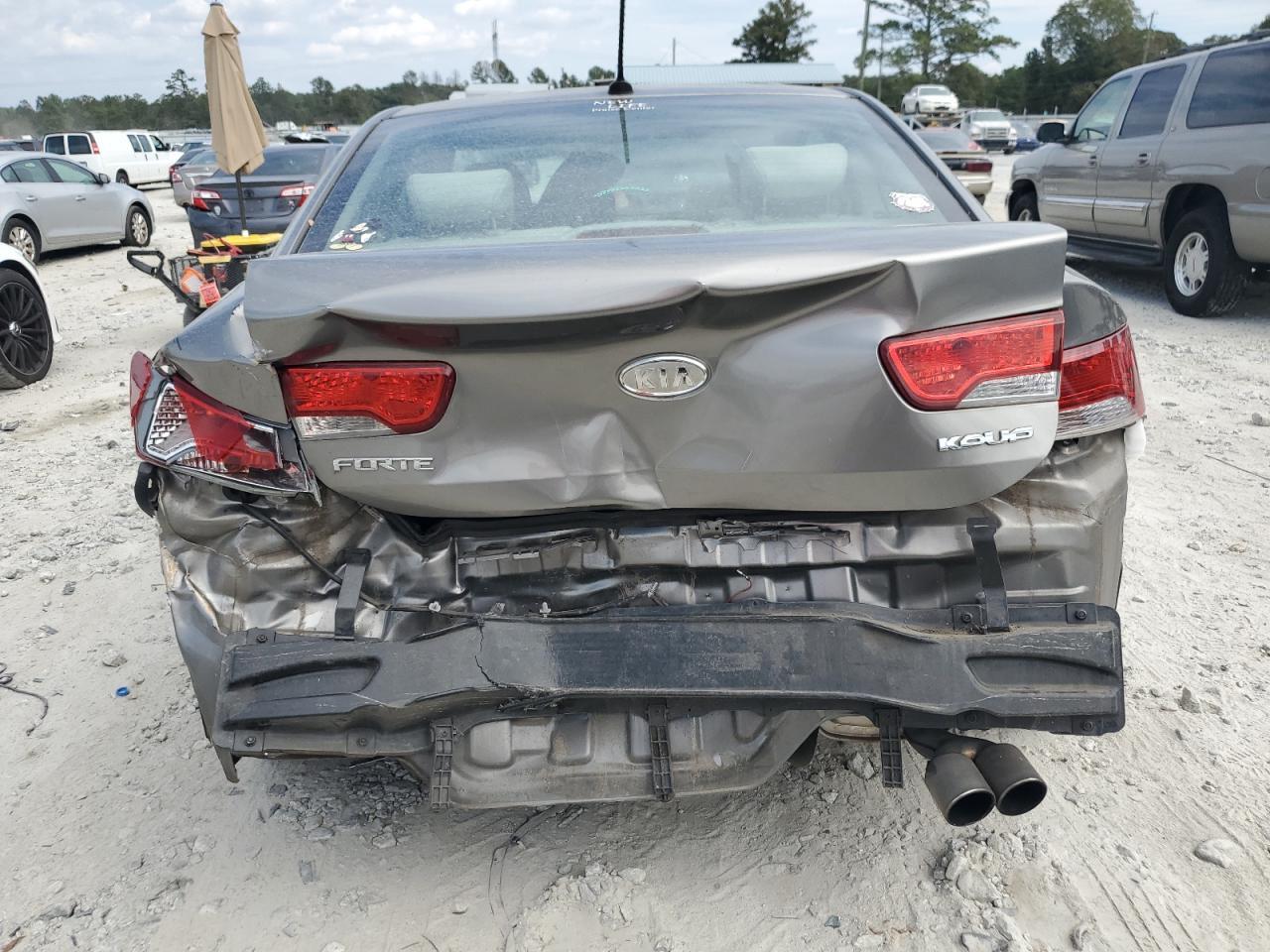 2010 KIA FORTE