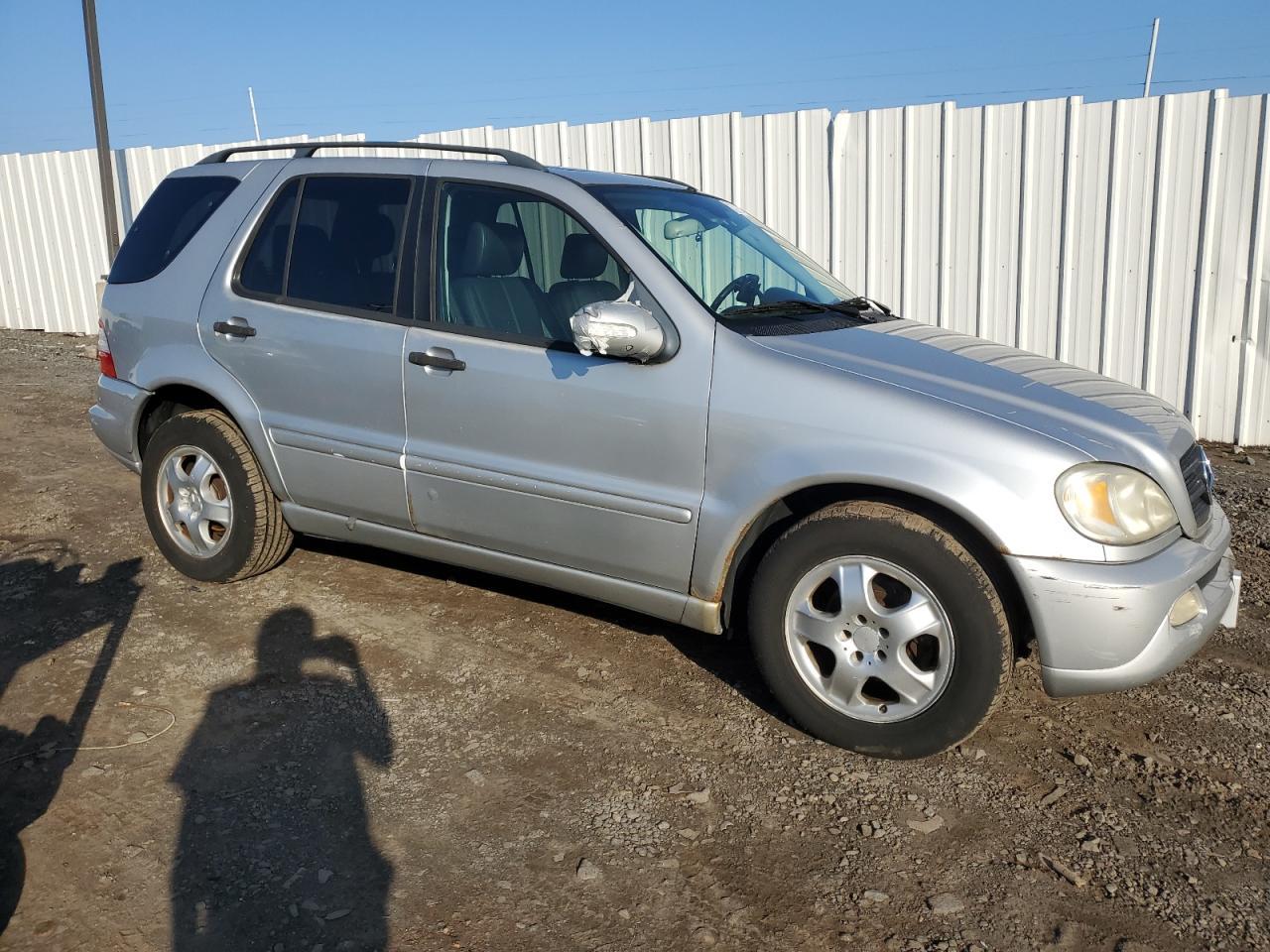 2004 MERCEDES-BENZ ML-Class