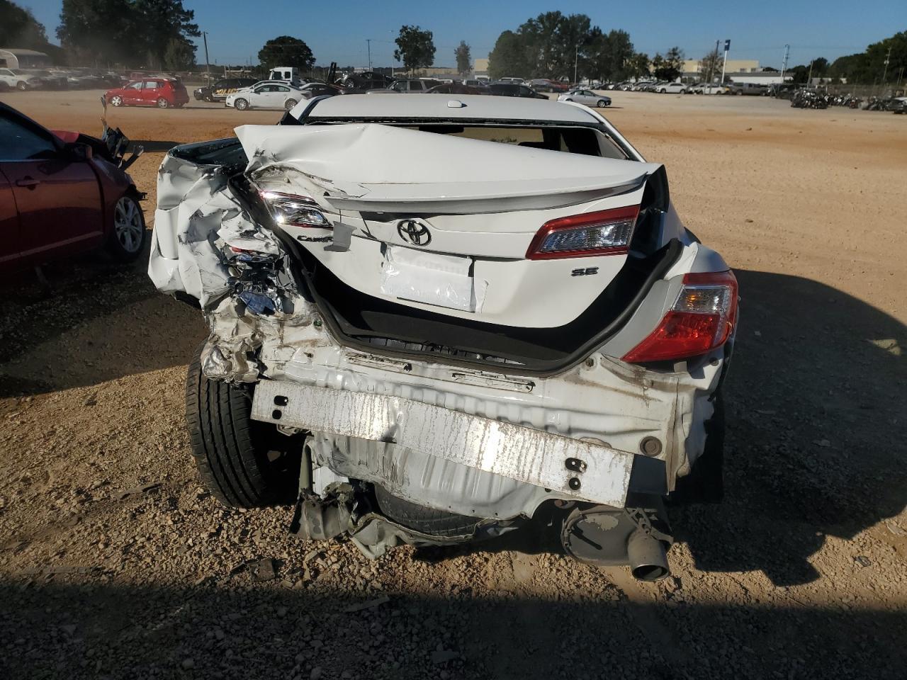 2014 TOYOTA CAMRY