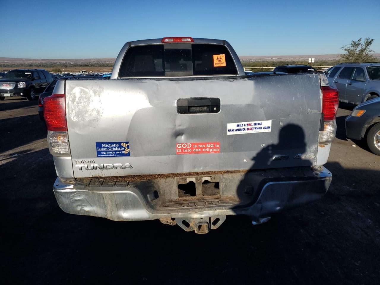 2011 TOYOTA TUNDRA