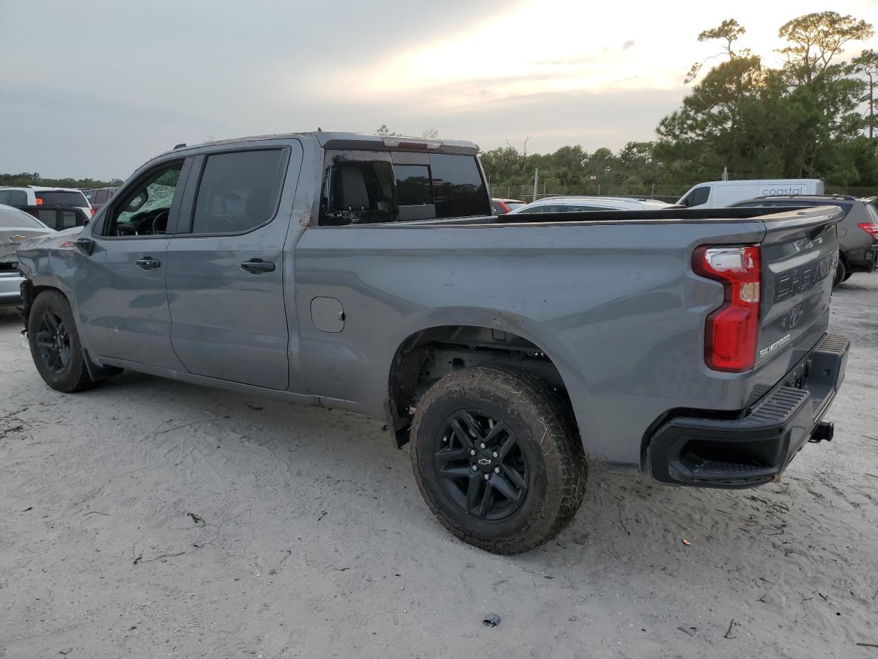 2021 CHEVROLET Silverado