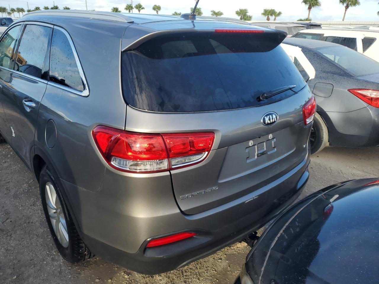 2018 KIA SORENTO