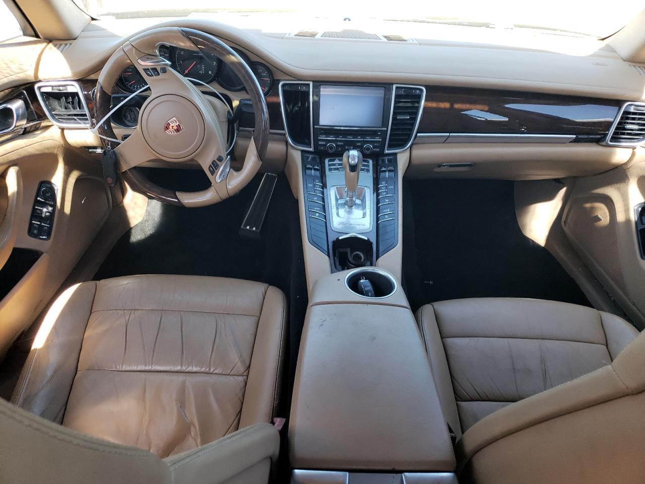 2011 PORSCHE Panamera
