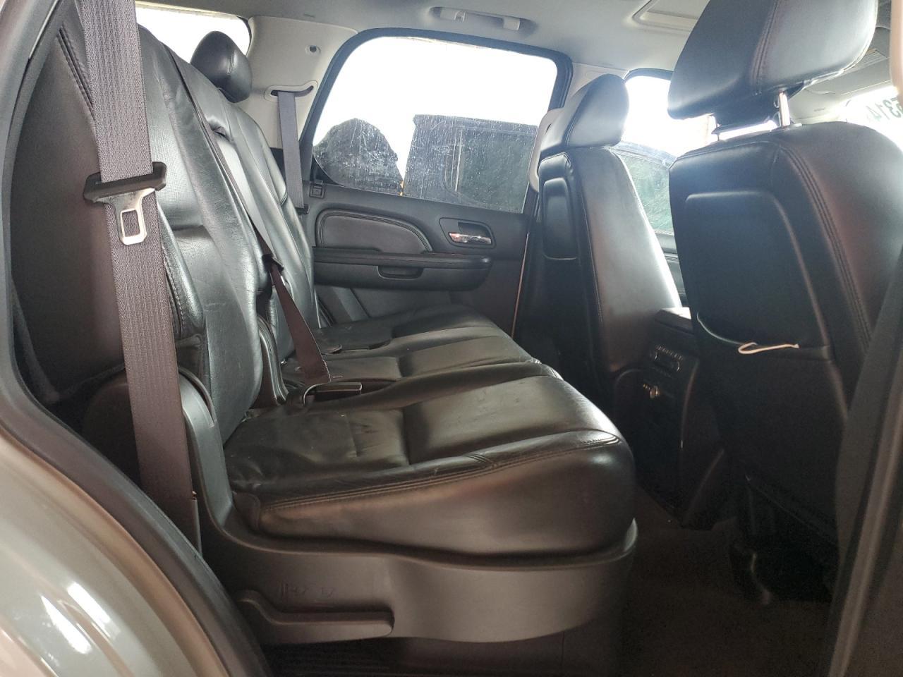 2009 CADILLAC ESCALADE