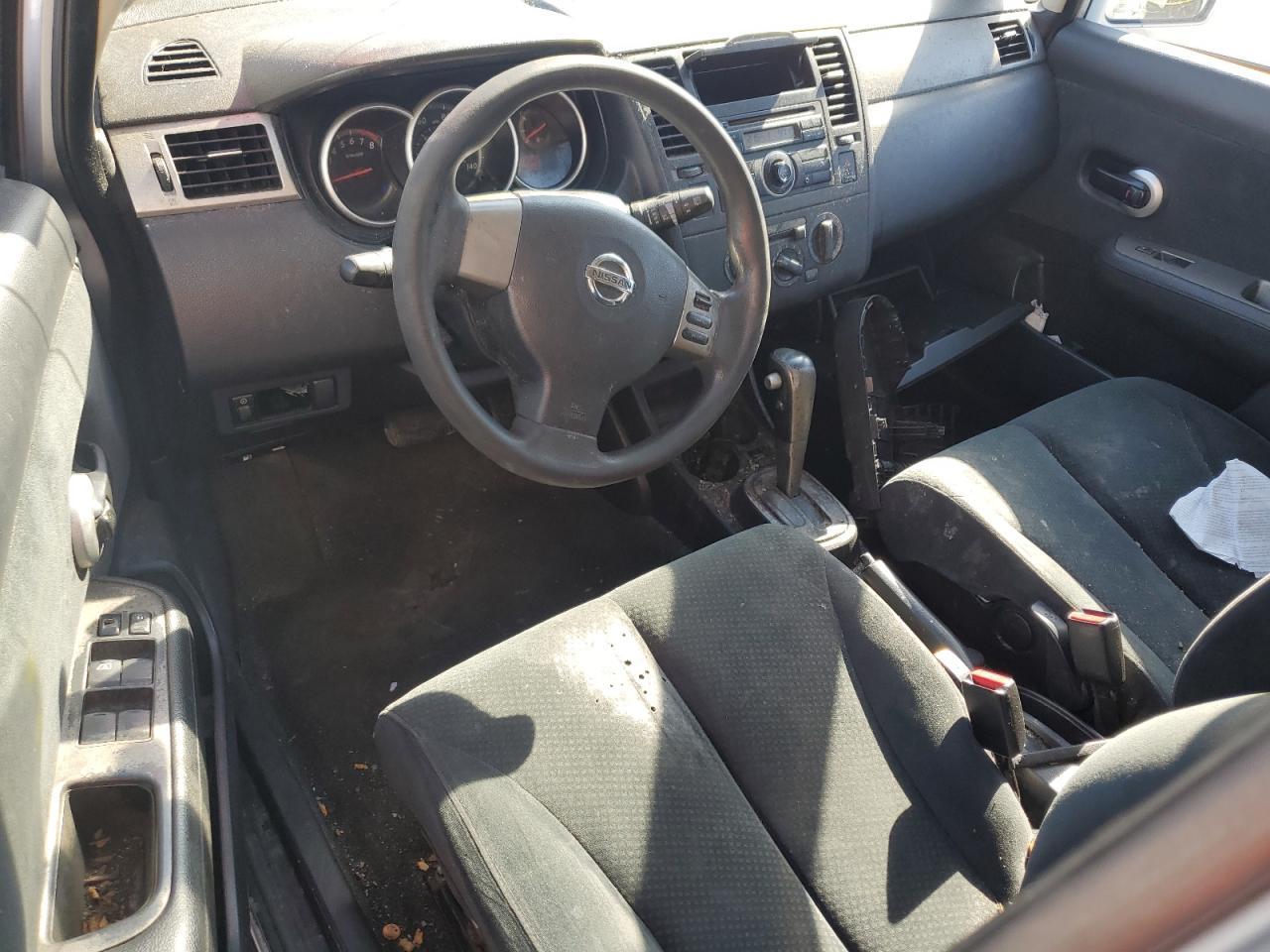 2011 NISSAN VERSA