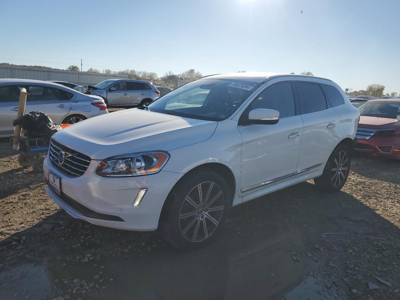 2015 VOLVO XC60