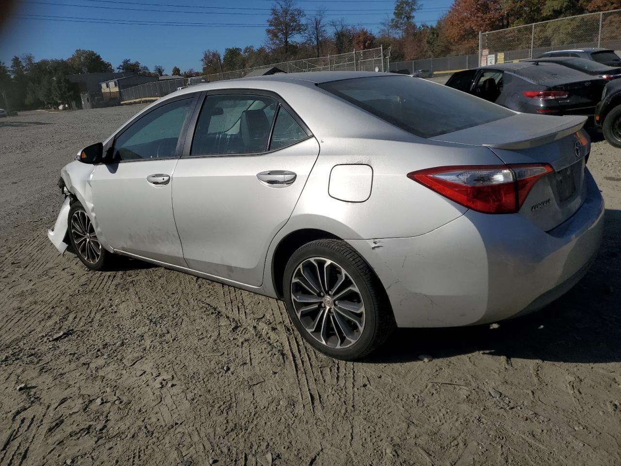 2016 TOYOTA COROLLA