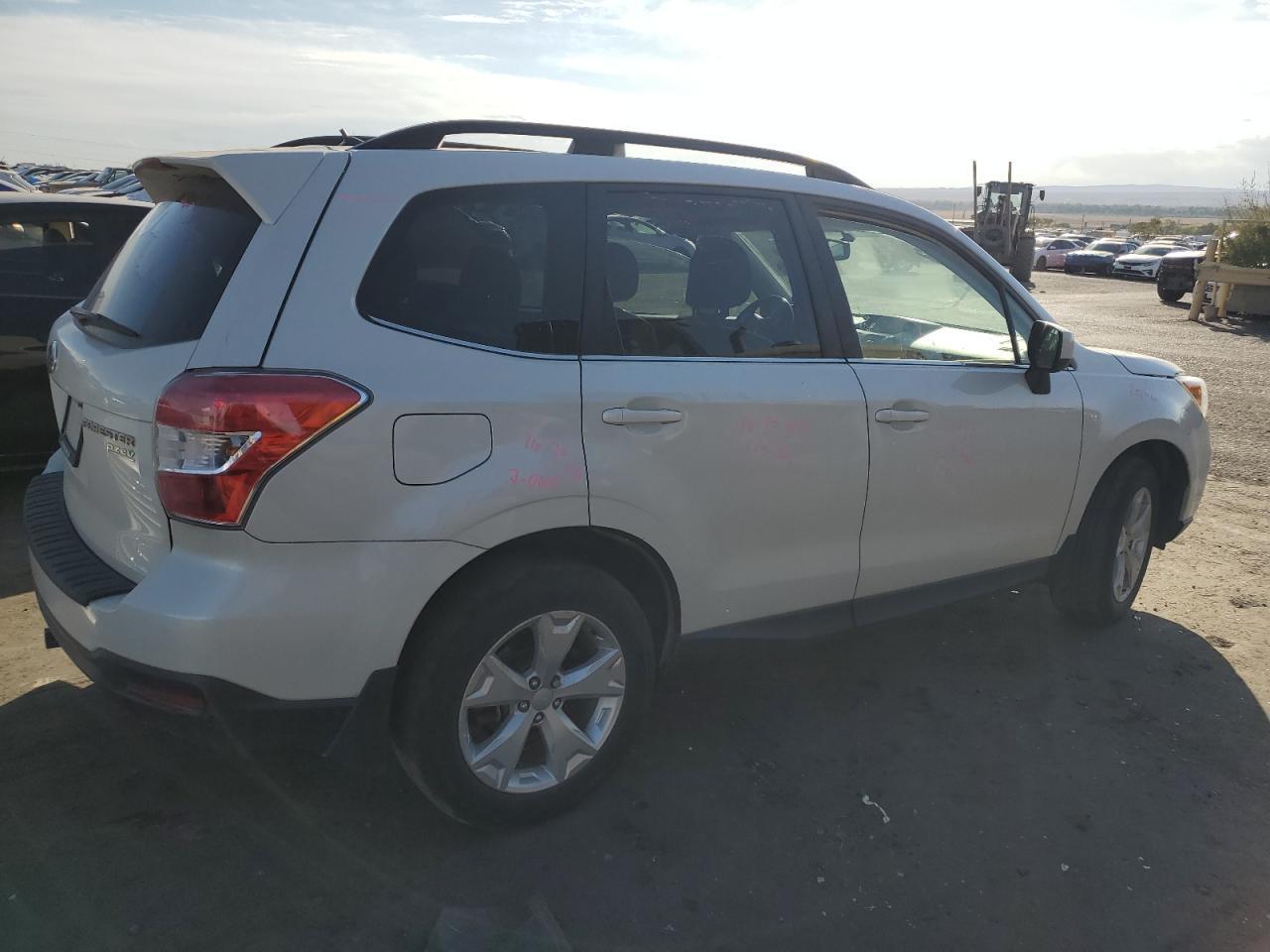 2015 SUBARU FORESTER