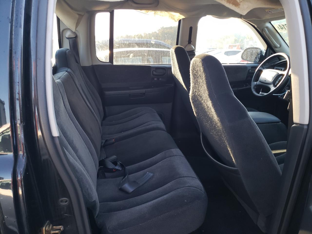 2004 DODGE Dakota