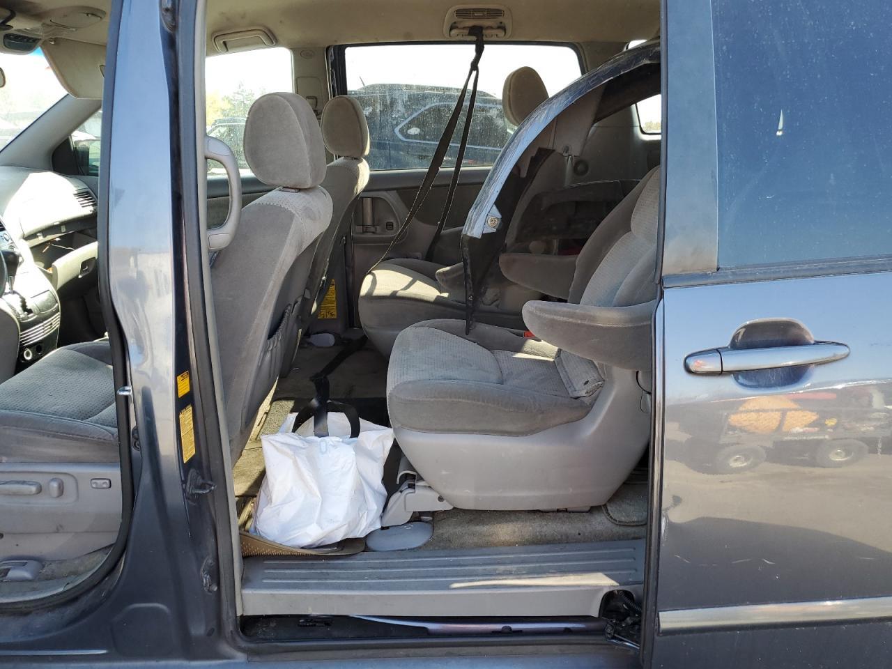2008 TOYOTA SIENNA