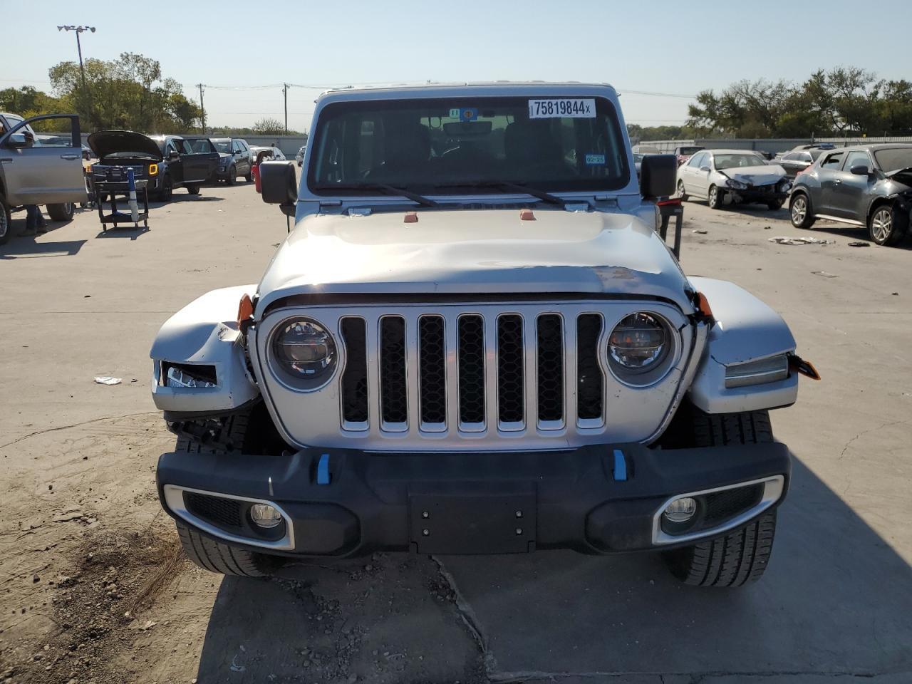 2022 JEEP WRANGLER