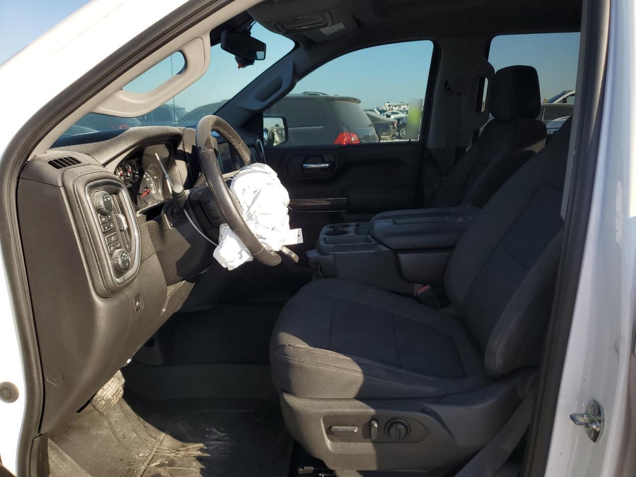 2021 CHEVROLET Silverado