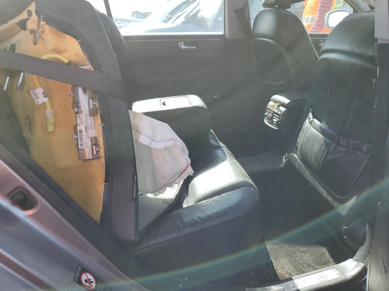2009 HYUNDAI GENESIS