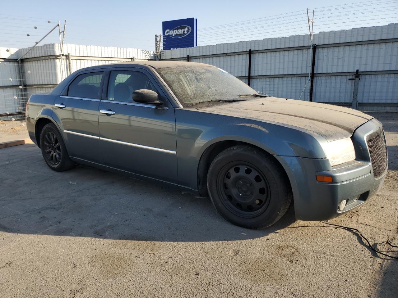 2005 CHRYSLER 300