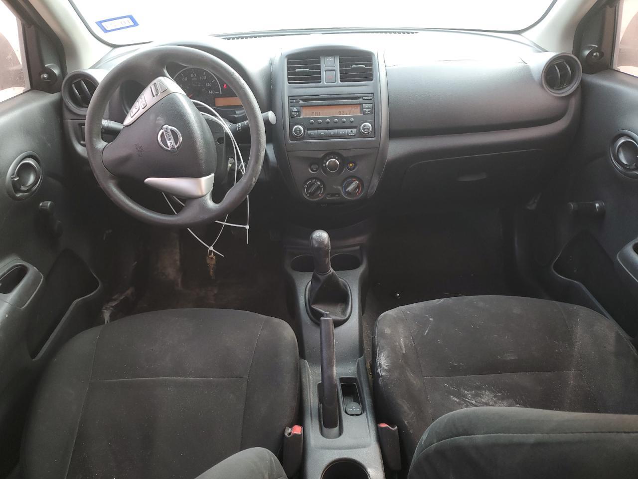2015 NISSAN VERSA