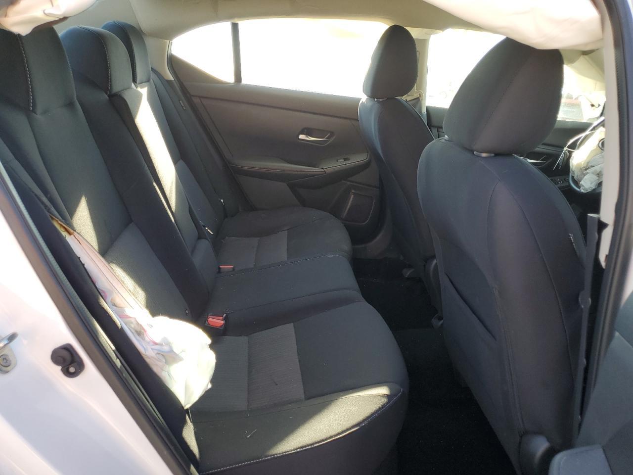 2022 NISSAN SENTRA