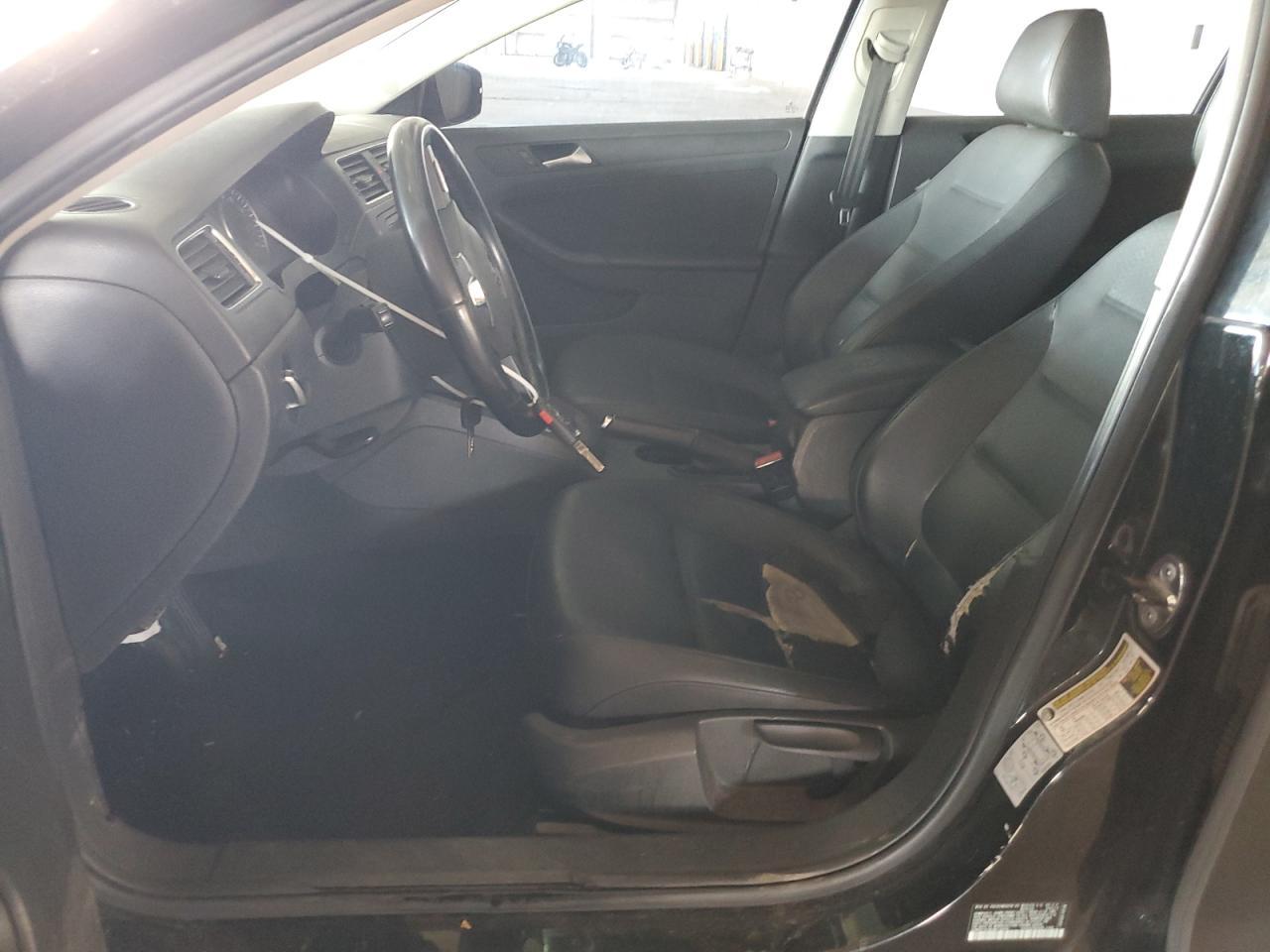 2012 VOLKSWAGEN JETTA