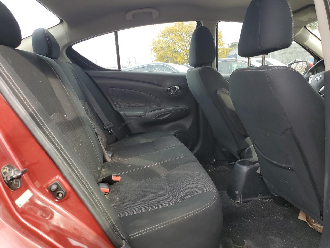 2017 NISSAN VERSA
