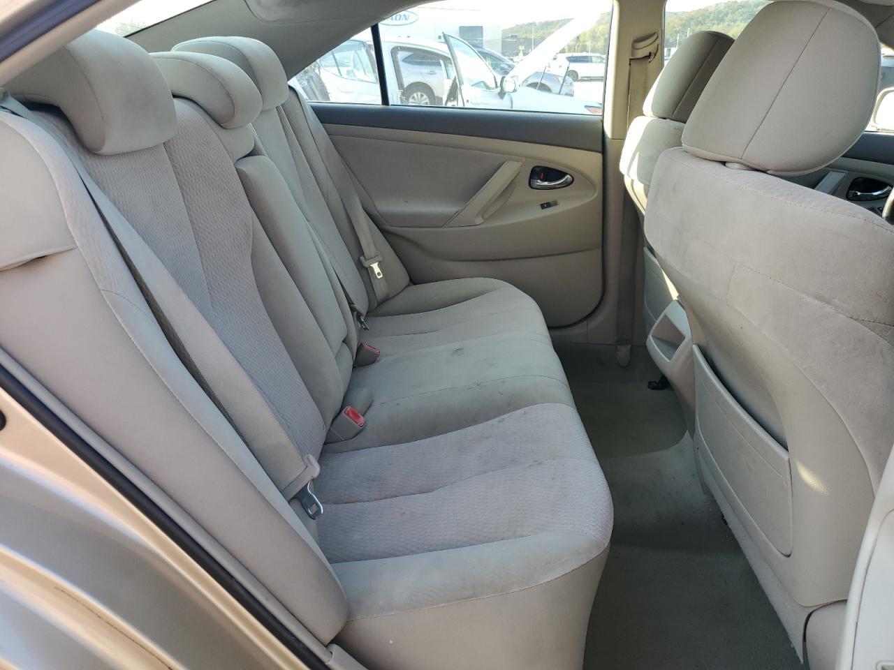 2011 TOYOTA CAMRY