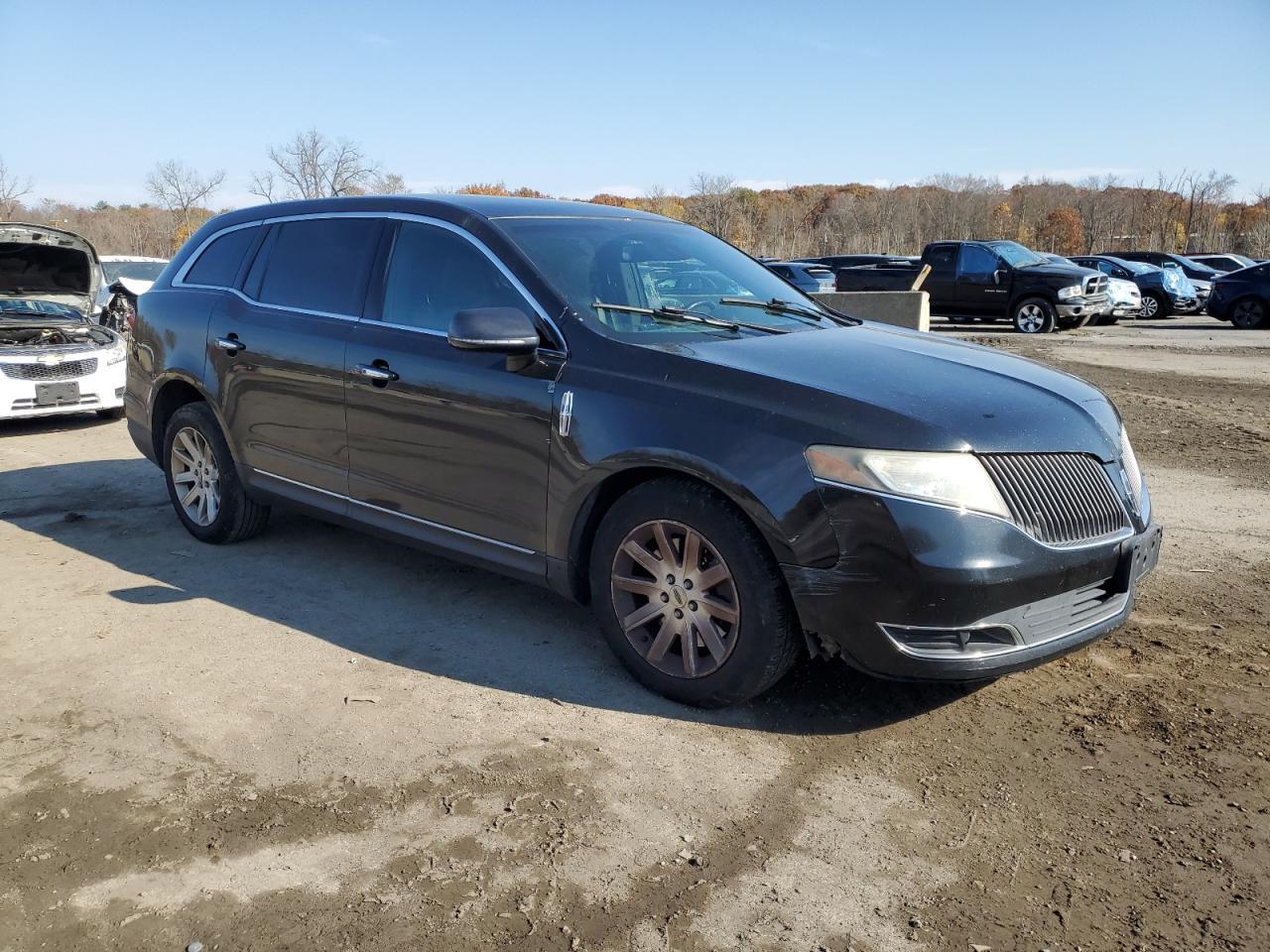 2015 LINCOLN MKT