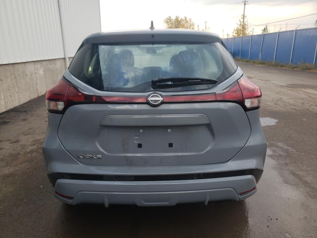 2022 NISSAN KICKS