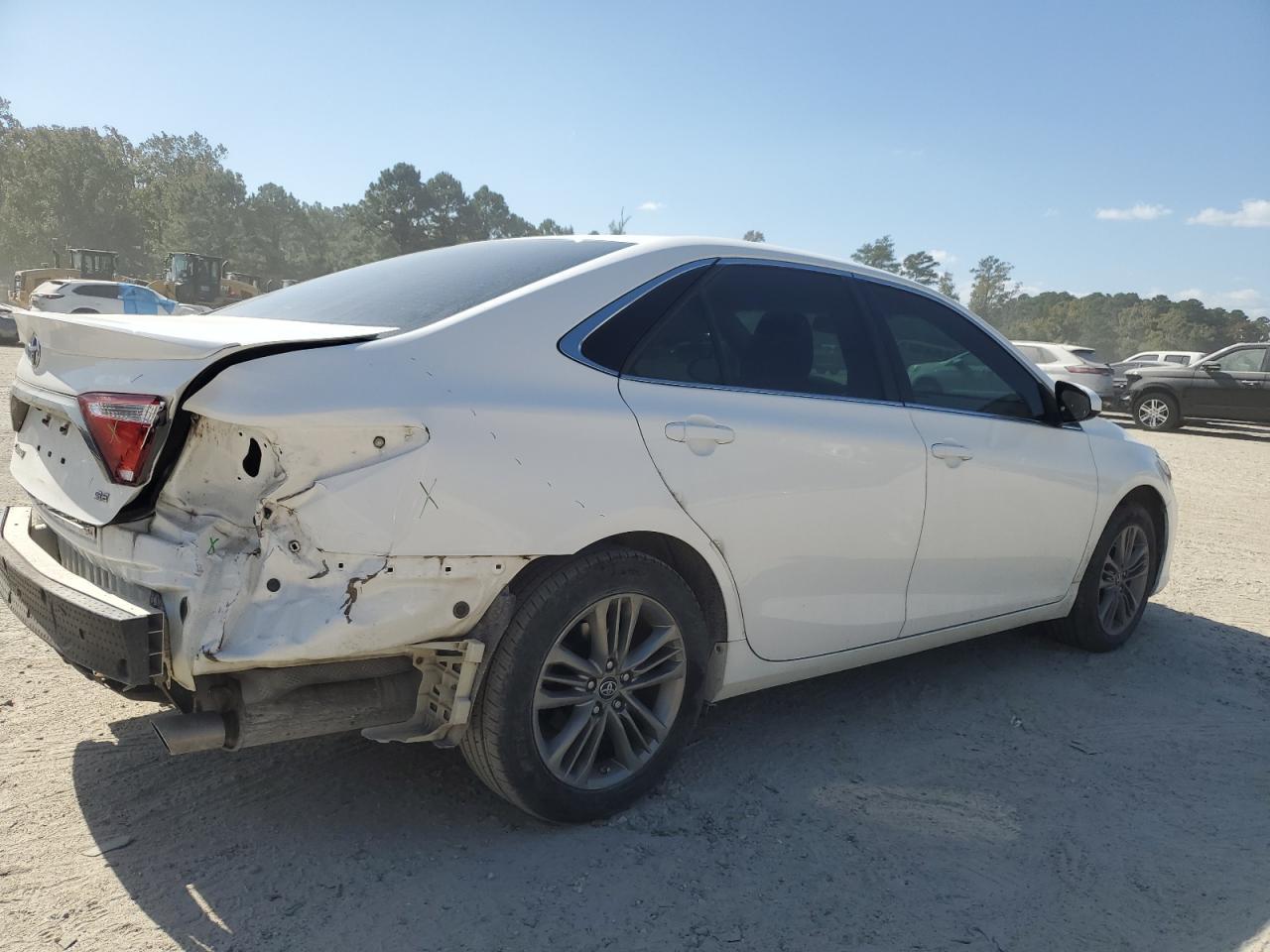 2016 TOYOTA CAMRY