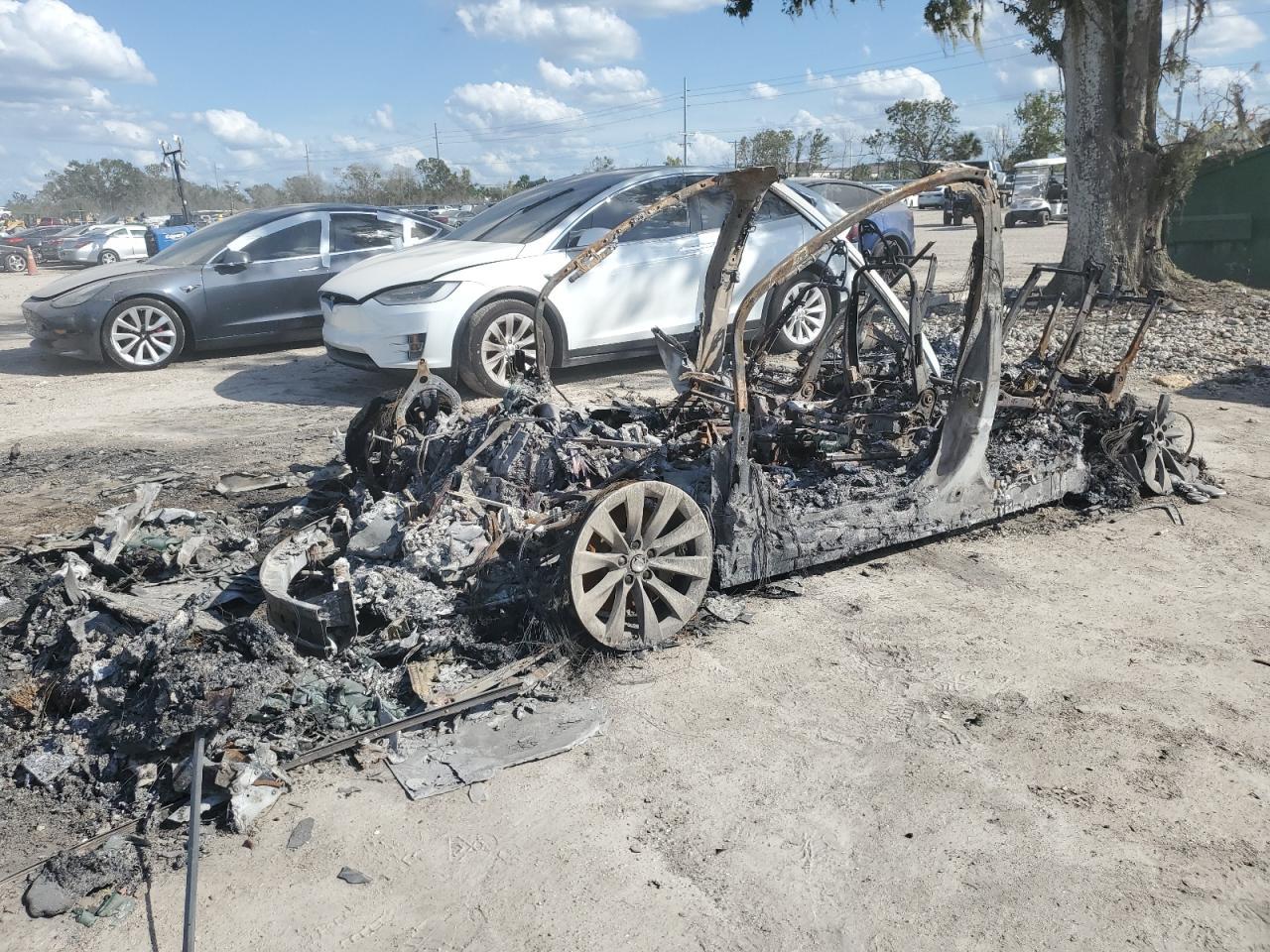 2016 TESLA MODEL X