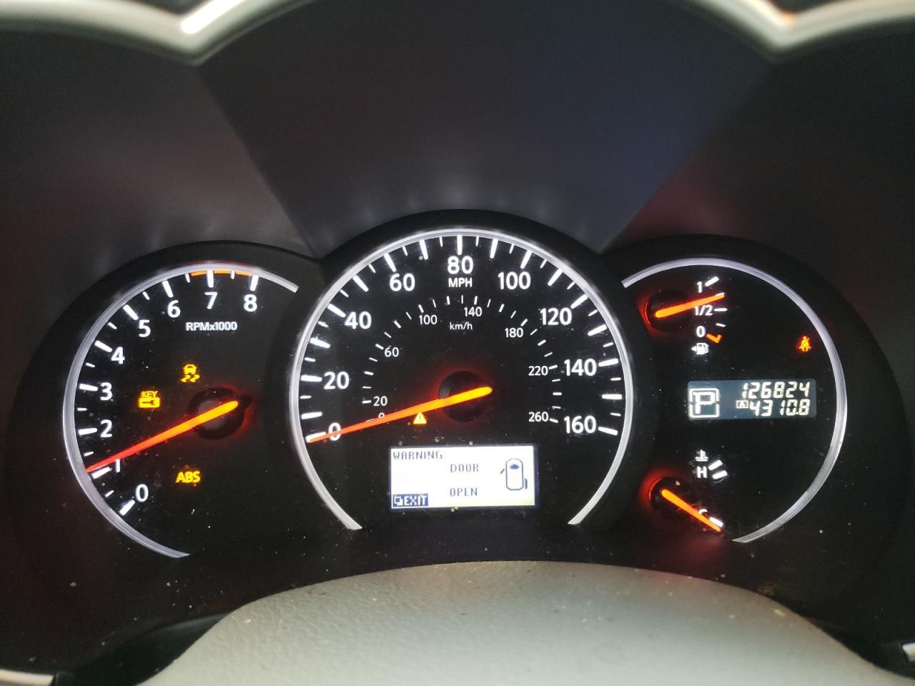 2015 NISSAN Quest