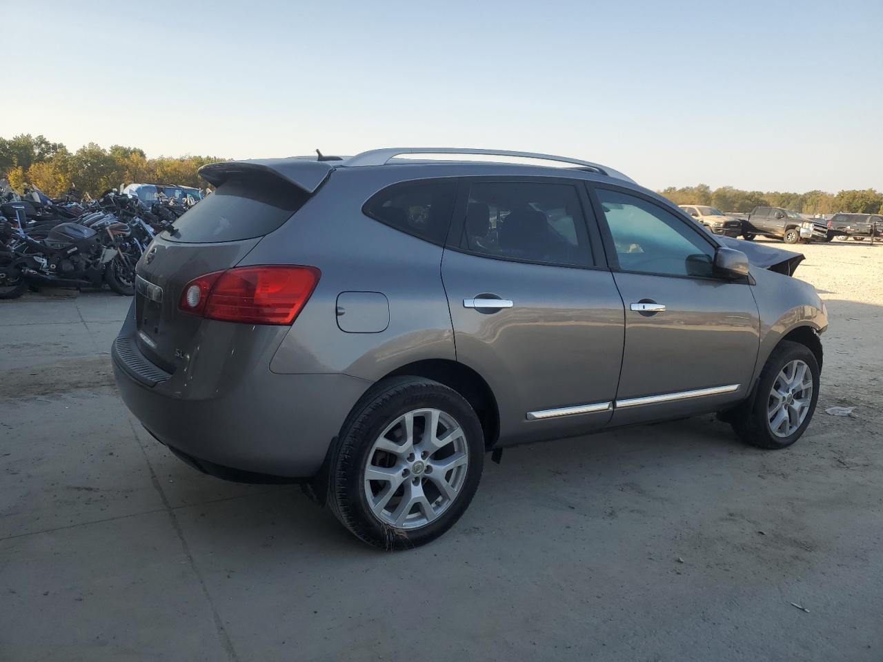 2013 NISSAN ROGUE