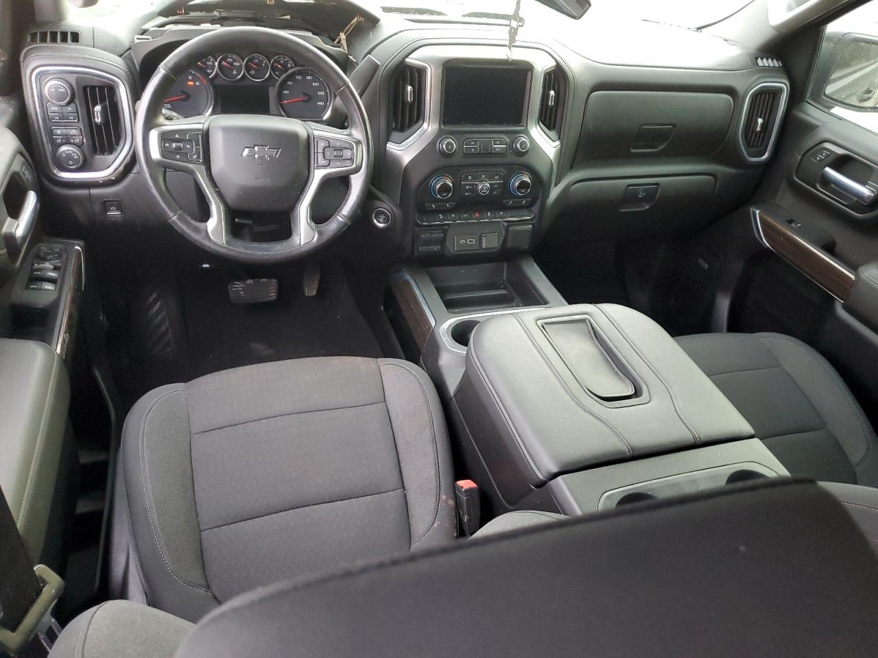 2021 CHEVROLET Silverado